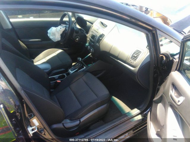 KNAFK5A88H5705422 KIA Forte5 Lx