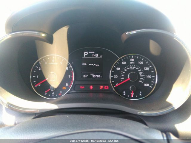 KNAFK5A88H5705422 KIA Forte5 Lx