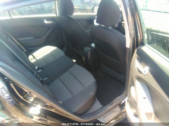 KNAFK5A88H5705422 KIA Forte5 Lx