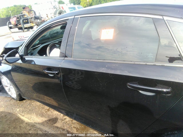 2019 HONDA ACCORD SEDAN LX 1.5T VIN: 1HGCV1F10KA142352