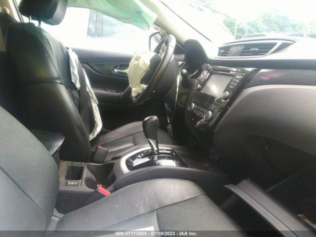 5N1AT2MV2EC833636 Nissan Rogue Sl
