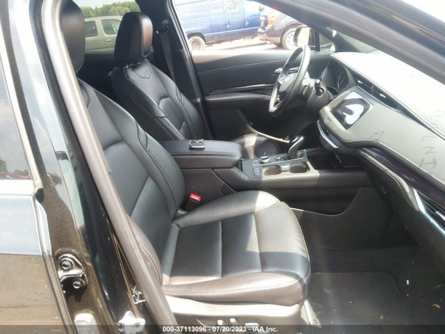 1GYAZAR43MF073155 Cadillac Xt4 Fwd Luxury