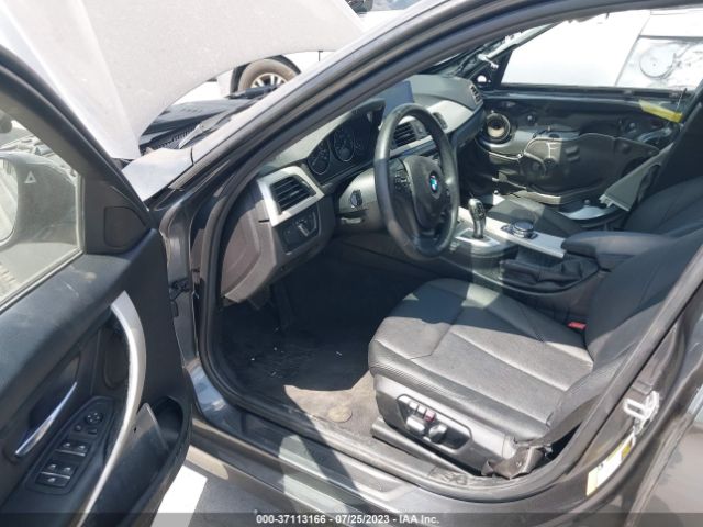 WBA8E1G57JNU90661 BMW 3 Series 320i
