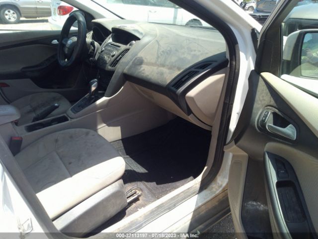 1FADP3F21GL360805 Ford FOCUS SE