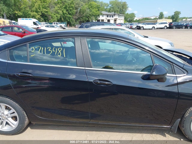 Chevrolet CRUZE LT 2018 1G1BE5SM5J7171643 Image 13