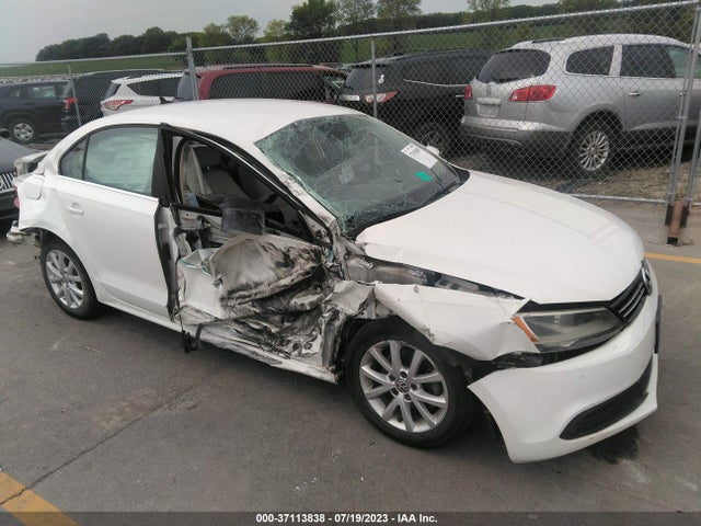 2013 VOLKSWAGEN JETTA SEDAN SE W/CONVENIENCE VIN: 3VWDX7AJ3DM428125