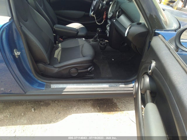 2009 MINI COOPER HARDTOP WMWMF33519TT69564 Photo 4