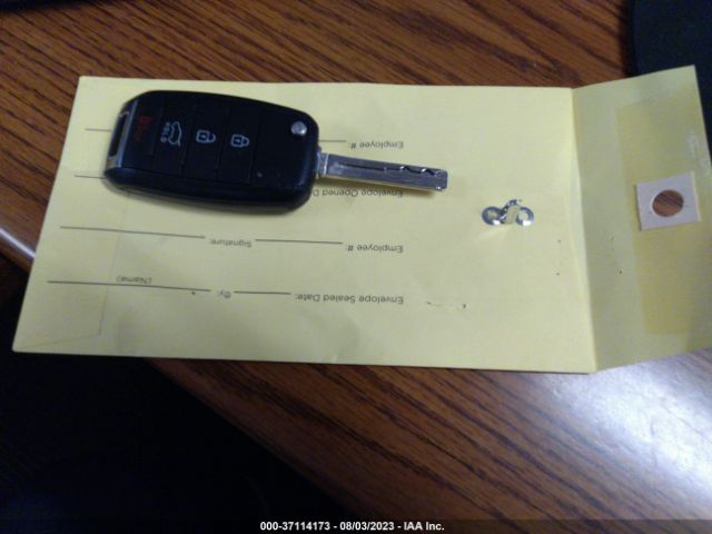 KNDJN2A27G7391246 KIA Soul Base