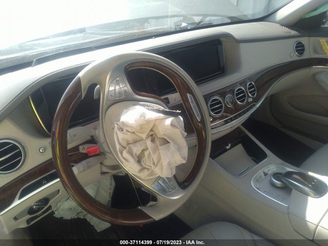WDDUG8FB5FA159240 Mercedes-Benz S-class S 550