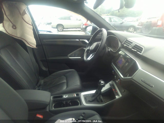 WA1AECF38L1003598 Audi Q3 PREMIUM