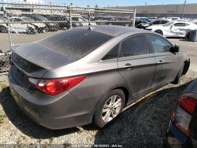 2013 HYUNDAI SONATA GLS VIN: 5NPEB4AC5DH667638