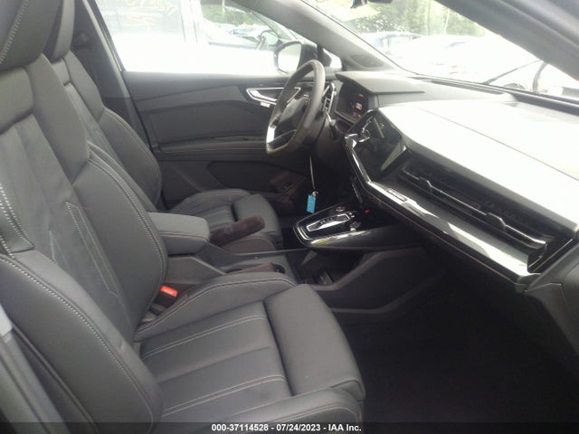 2022 Audi Q4 e-tron, VIN: WA1M2BFZ8NP050702
