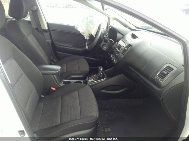 2018 KIA FORTE LX VIN: 3KPFK4A72JE239226