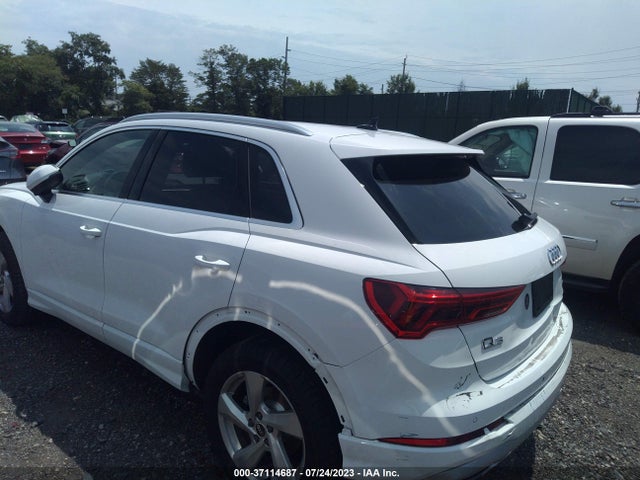 WA1AUCF30M1133136 Audi Q3 PREMIUM