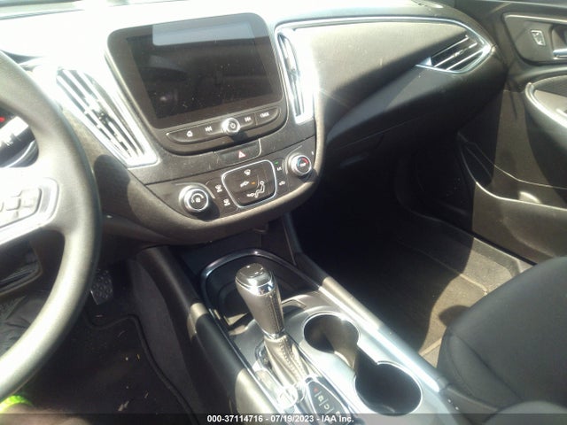 Chevrolet MALIBU LT 2018 1G1ZD5ST0JF145966 Image 3