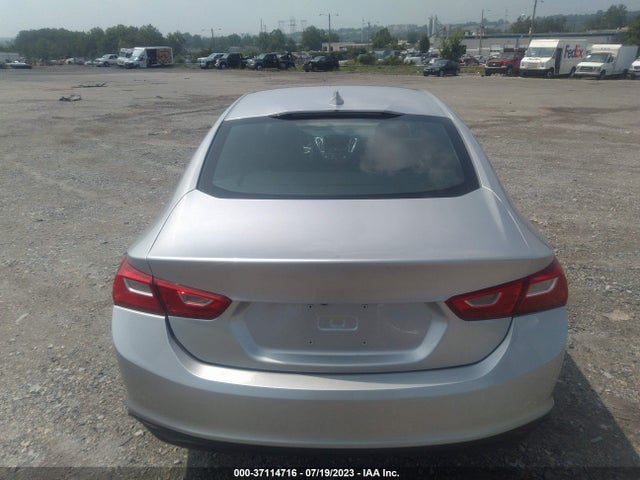 Chevrolet MALIBU LT 2018 1G1ZD5ST0JF145966 Image 9