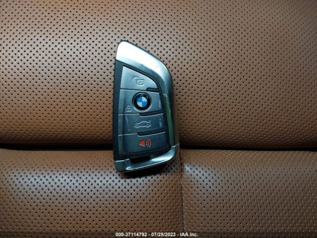 WBAGV8C07NCH48387 BMW 8 Series M850i