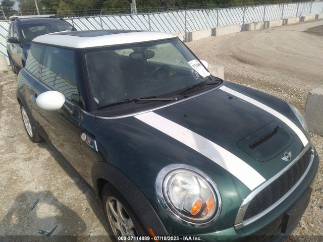 2010 MINI COOPER S WMWMF7C57ATZ73406 Photo 0