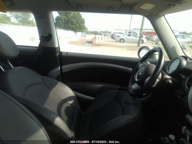 2010 MINI COOPER S WMWMF7C57ATZ73406 Photo 4