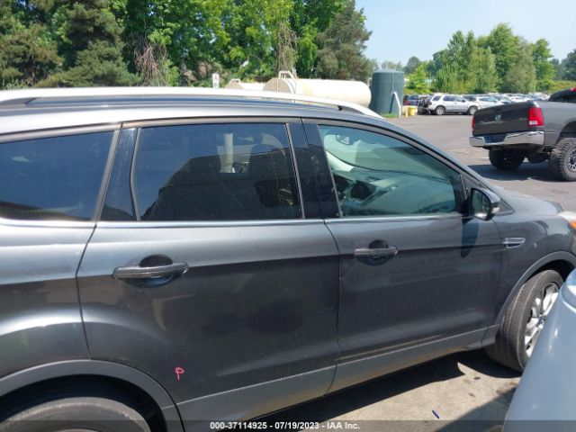 1FMCU9J92GUC67979 Ford Escape Titanium