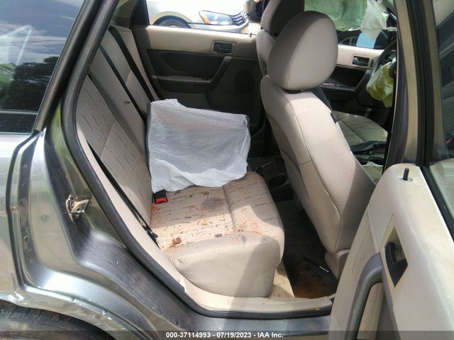 2010 FORD FOCUS SE VIN: 1FAHP3FN6AW233971