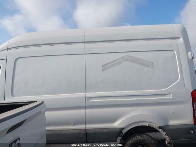 1FTYR2XM1FKB04586 Ford TRANSIT CARGO VAN