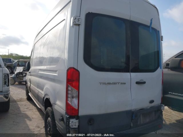 1FTYR2XM1FKB04586 Ford TRANSIT CARGO VAN