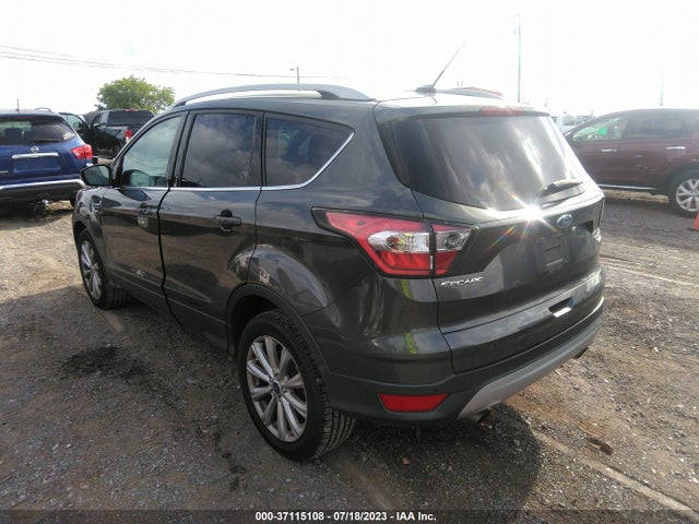 1FMCU0JD0HUB36440 Ford Escape Titanium
