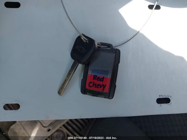 Chevrolet Silverado 1500 Lt 2018 3GCUKREC8JG338178 Image 3