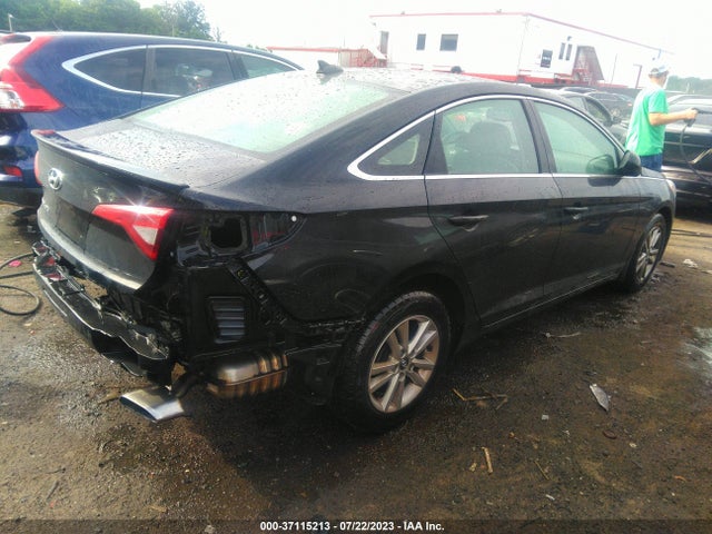 2015 HYUNDAI SONATA 2.4L SE VIN: 5NPE24AF8FH241620