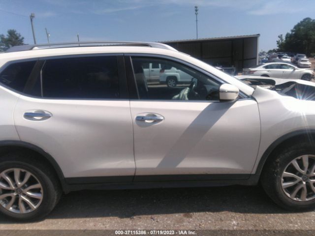 JN8AT2MV8HW267302 Nissan ROGUE SV