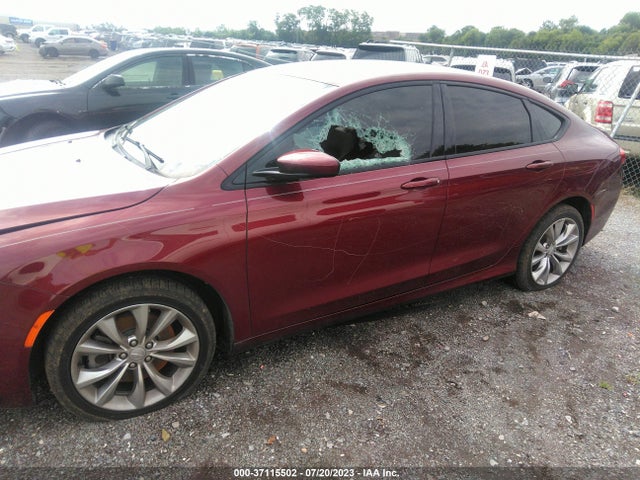 1C3CCCBGXFN518083 Chrysler 200 S
