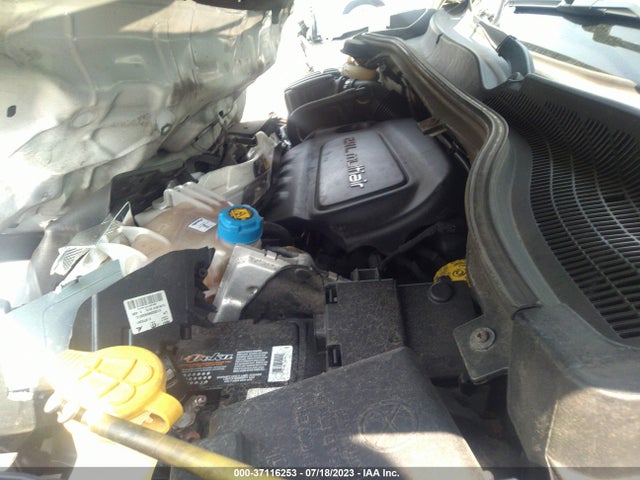 RAM Promaster City Cargo Van Tradesman 2016 ZFBERFAT1G6B16862 Image 10