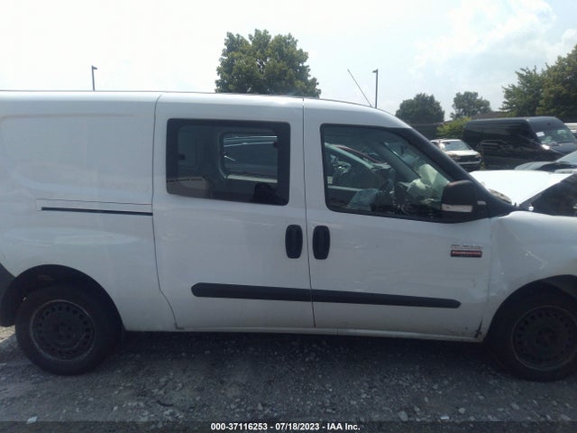 RAM Promaster City Cargo Van Tradesman 2016 ZFBERFAT1G6B16862 Image 13