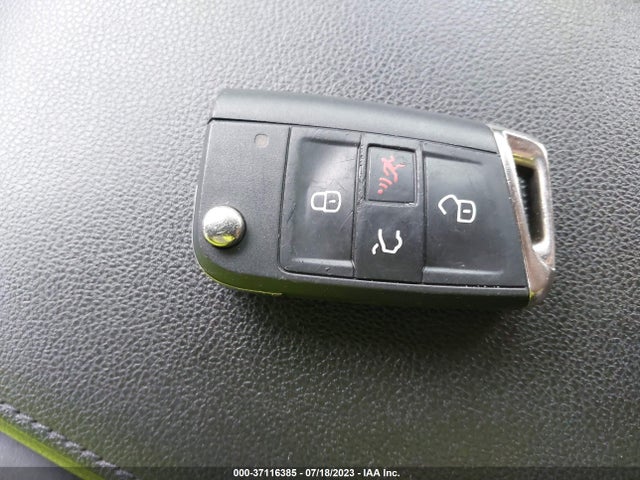 2019 VOLKSWAGEN TIGUAN SE VIN: 3VV2B7AX5KM171805