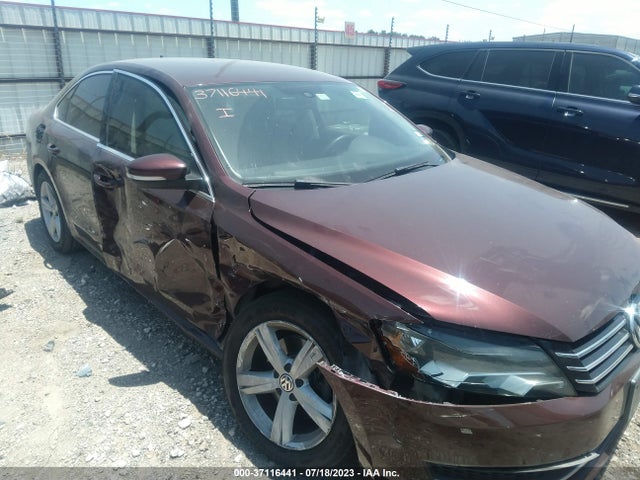 1VWBP7A32EC011073 Volkswagen PASSAT SE