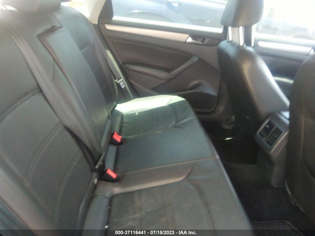 1VWBP7A32EC011073 Volkswagen PASSAT SE