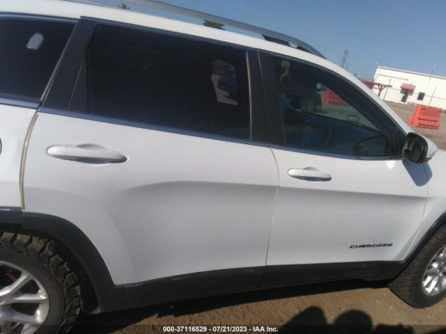 1C4PJMCB6GW341815 Jeep Cherokee Latitude