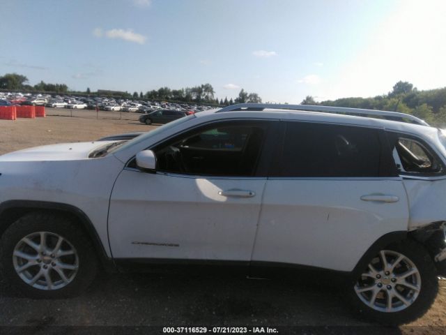 1C4PJMCB6GW341815 Jeep Cherokee Latitude