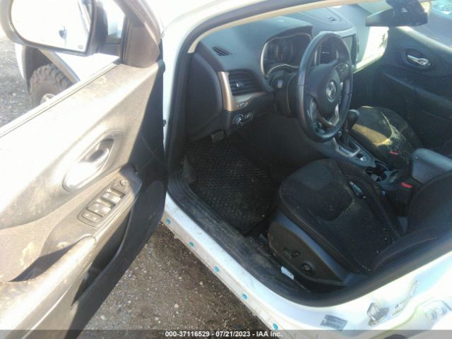 1C4PJMCB6GW341815 Jeep Cherokee Latitude