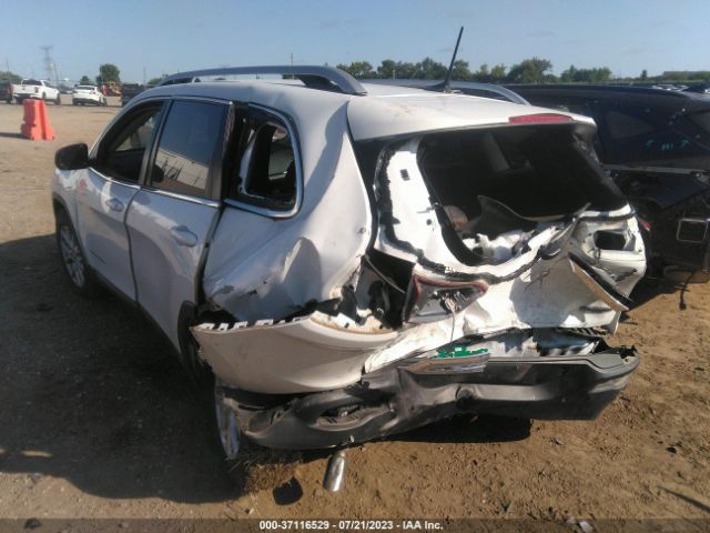 1C4PJMCB6GW341815 Jeep Cherokee Latitude
