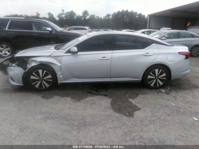 1N4BL4DV2KN306562 Nissan Altima 2.5 Sv
