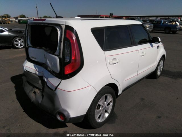 KNDJN2A2XE7052378 KIA Soul Base