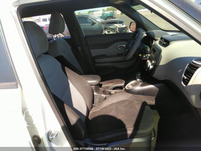 KNDJN2A2XE7052378 KIA Soul Base