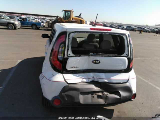 KNDJN2A2XE7052378 KIA Soul Base