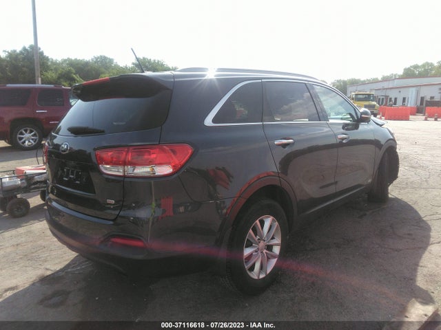 KIA SORENTO LX 2017 5XYPGDA39HG215800 Image 4