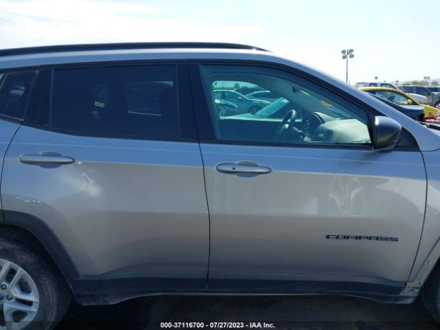 3C4NJCAB3JT250793 Jeep Compass Sport