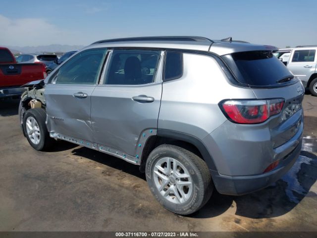 3C4NJCAB3JT250793 Jeep Compass Sport