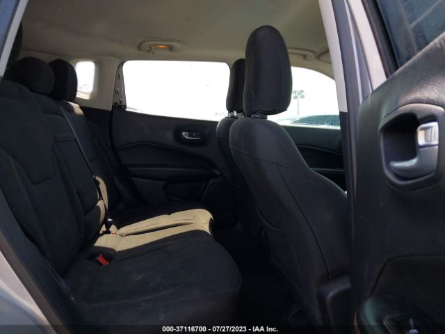 3C4NJCAB3JT250793 Jeep Compass Sport