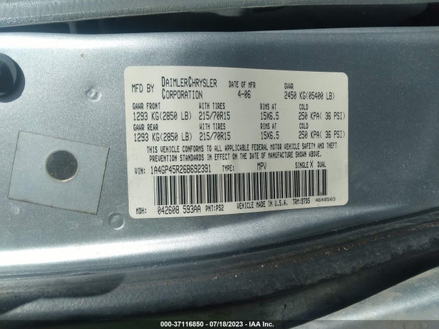 2006 CHRYSLER TOWN & COUNTRY SWB VIN: 1A4GP45R26B692391